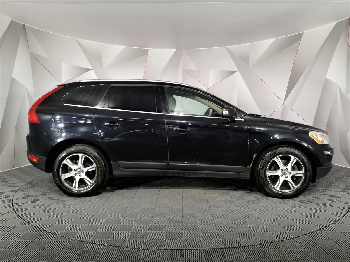 Volvo XC60 2.4 D5 Geartronic AWD (215 л.с.) Черный в АВИЛОН. Слайд №6