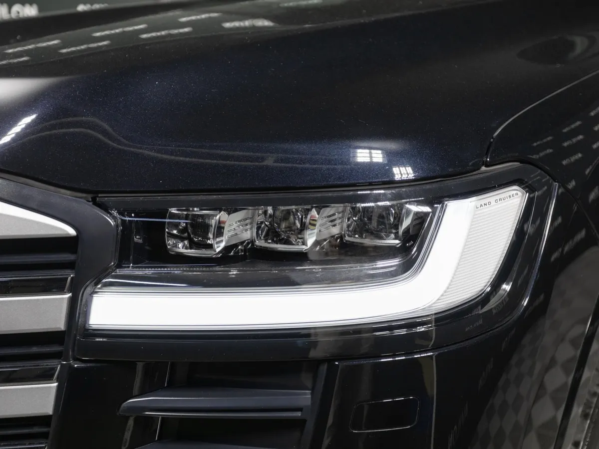 Toyota Land Cruiser 3.5 V6 AT 4WD (415 л.с.) Премиум Черный в АВИЛОН. Слайд №13