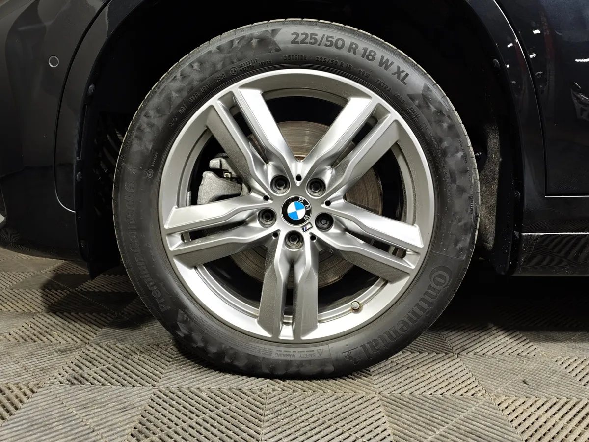 BMW X1 20i xDrive Steptronic AT (192 л.с.) M Sport Черный в АВИЛОН. Слайд №7