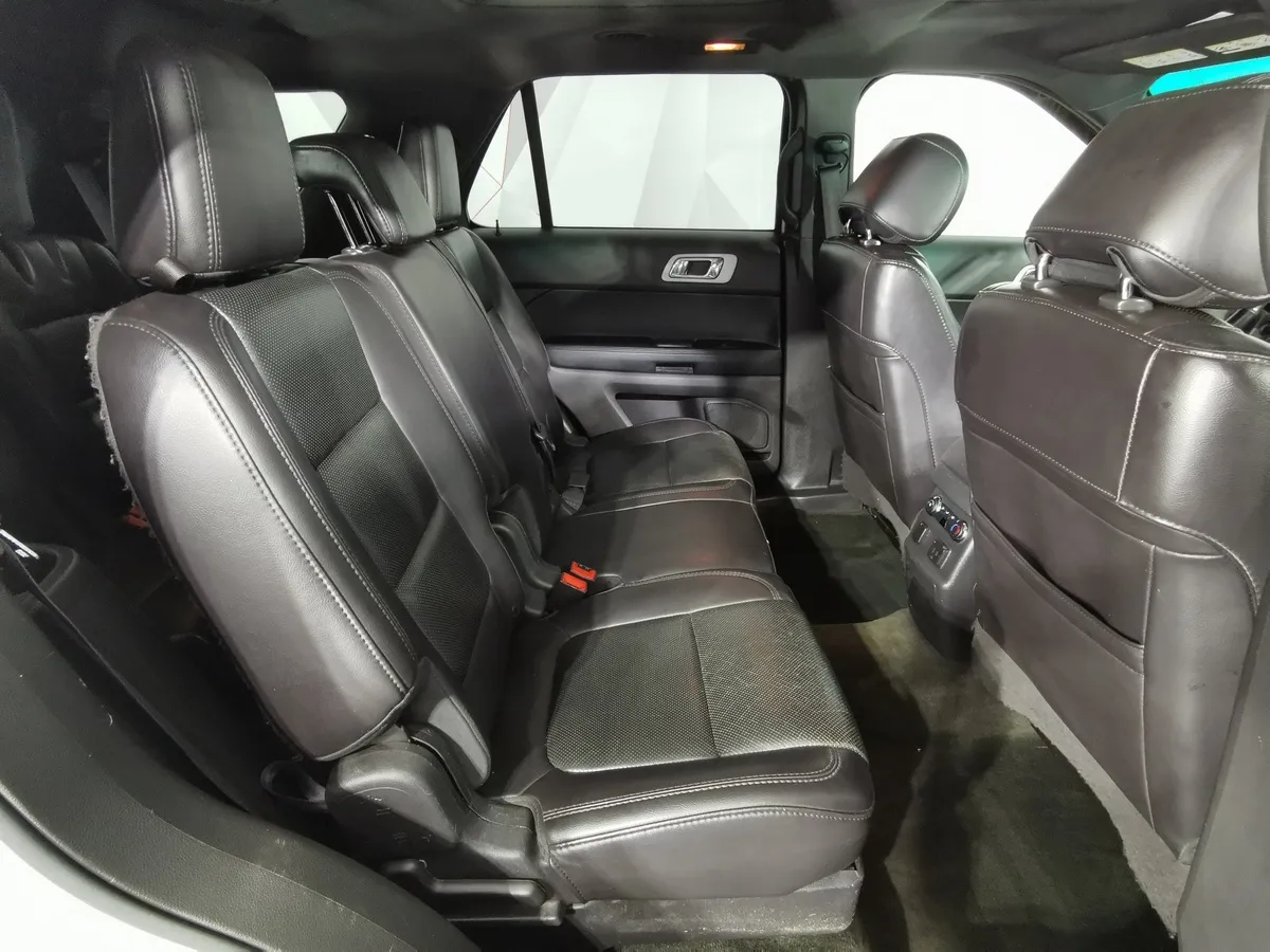 Ford Explorer 3.5 SelectShift 4WD (294 л.с.) Белый в АВИЛОН. Слайд №15
