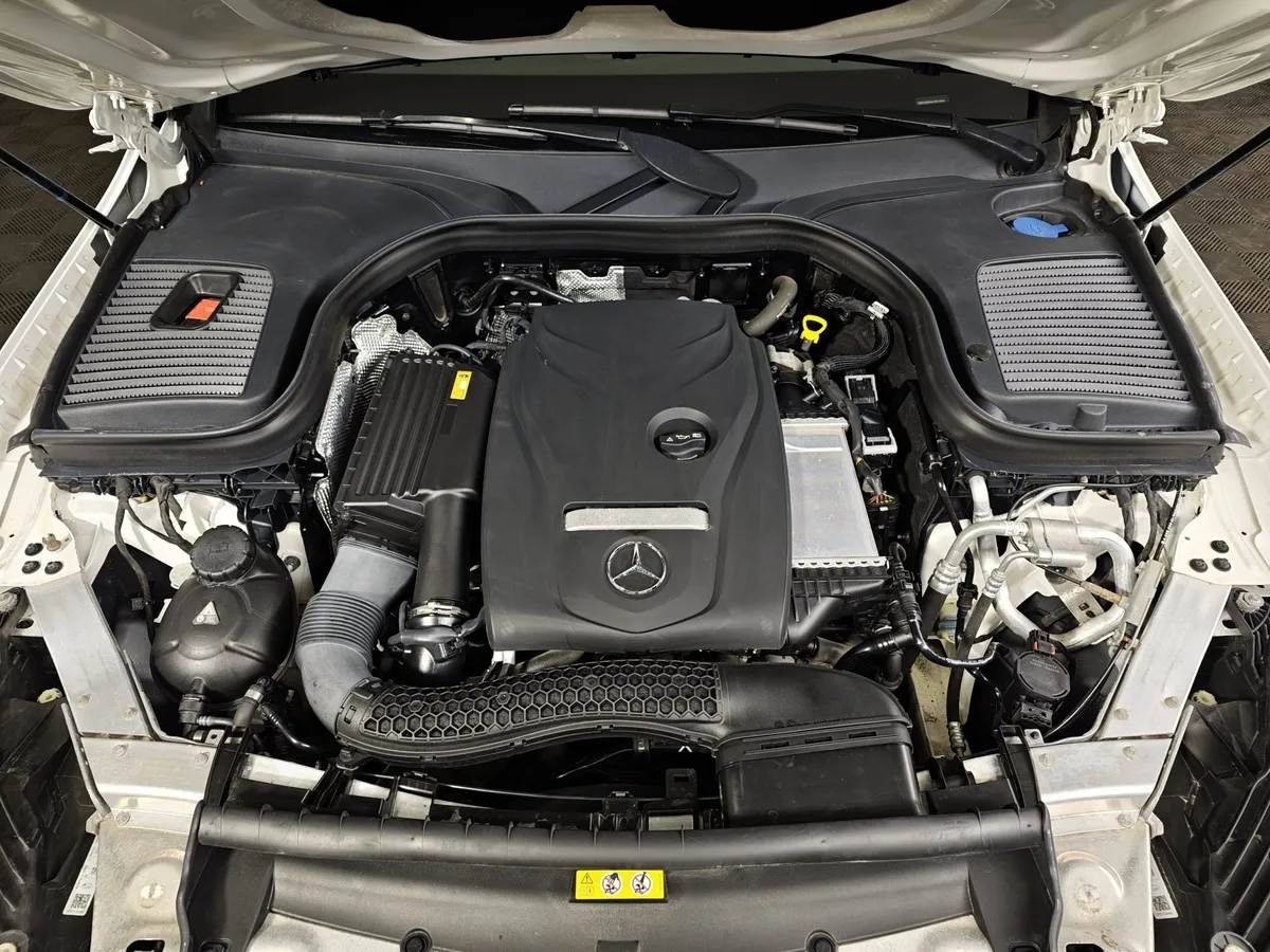Mercedes-Benz GLC 250 9G-TRONIC 4MATIC (211 л.с.) Premium Белый в АВИЛОН. Слайд №11