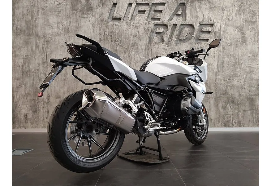 BMW Motorrad R 1250 RS R 1250 RS 1254 см³ (136) 1254 Белый в АВИЛОН. Слайд №6