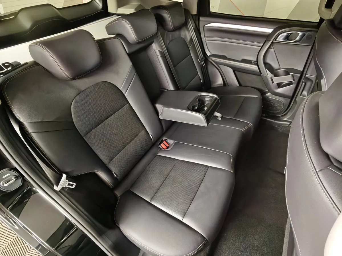 Haval Dargo X 2.0 DCT 4WD (192 л.с.) Премиум Черный в АВИЛОН. Слайд №17