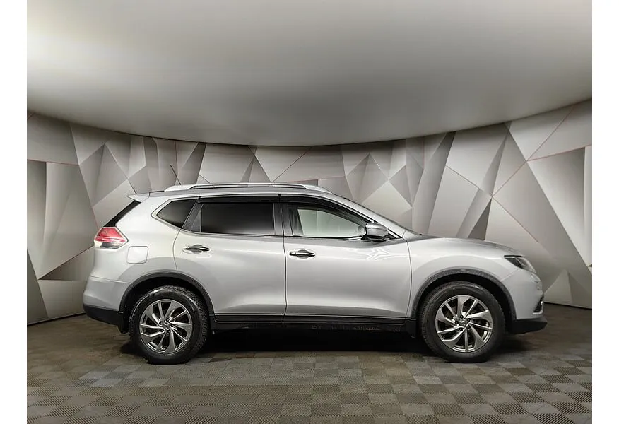 Nissan X-Trail 2.5 CVT AWD (171 л.с.) Серебристый в АВИЛОН. Слайд №6