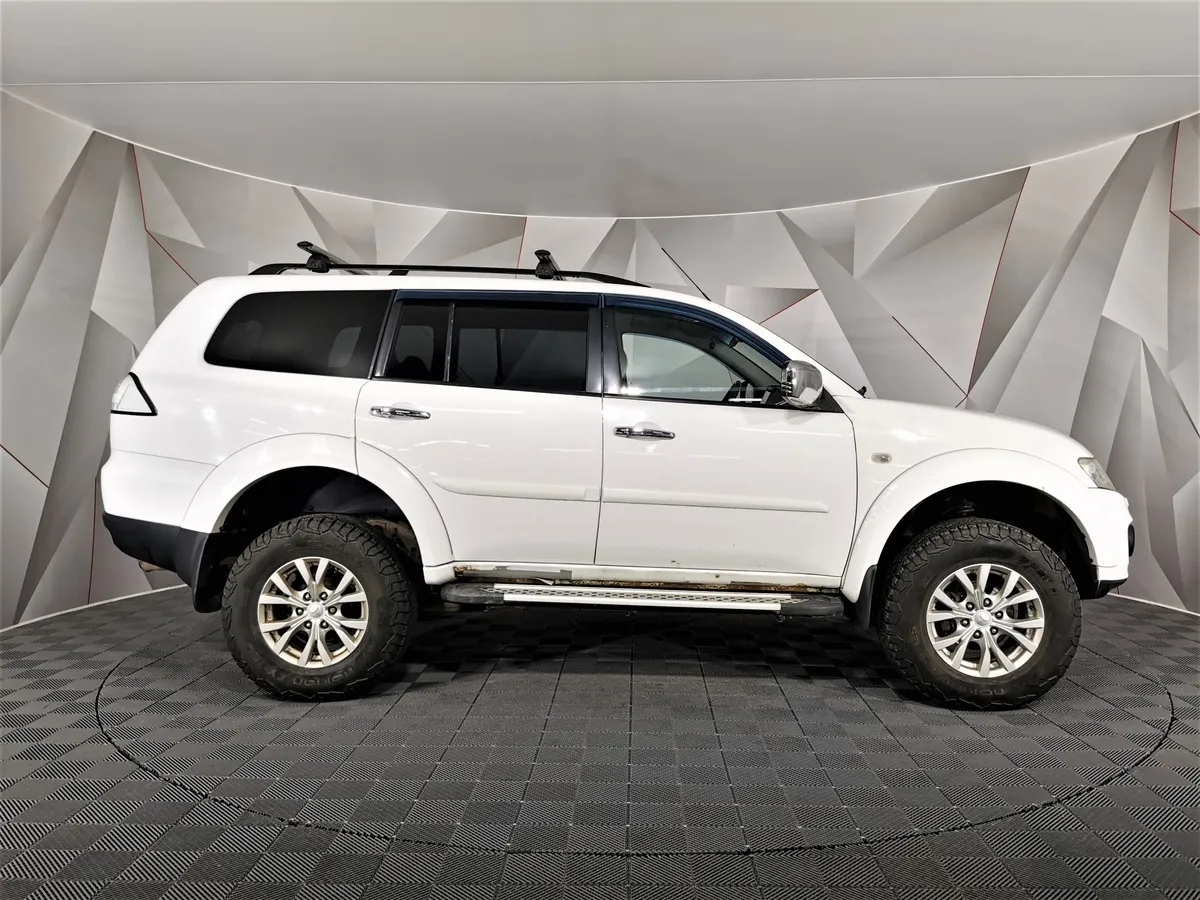 Mitsubishi Pajero Sport 2.5 DI-D AT AWD (178 л.с.) Белый в АВИЛОН. Слайд №6