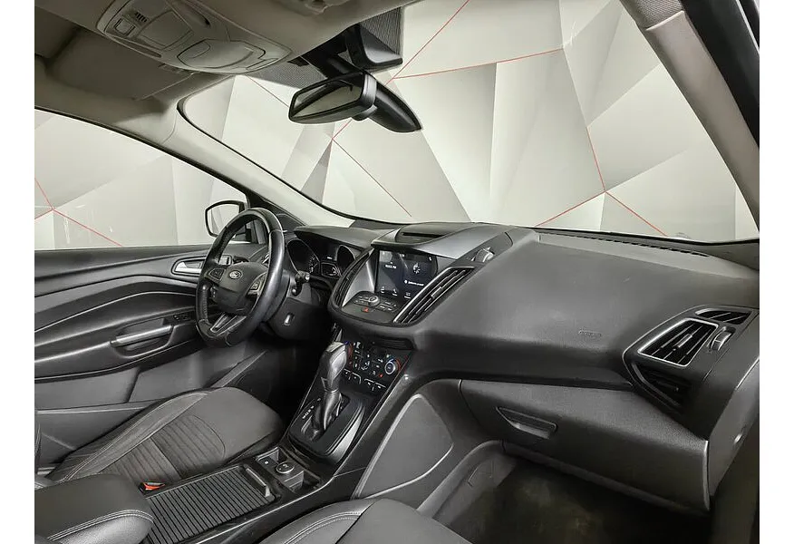 Ford Kuga 1.5 EcoBoost AT AWD (150 л.с.) Titanium Белый в АВИЛОН. Слайд №13