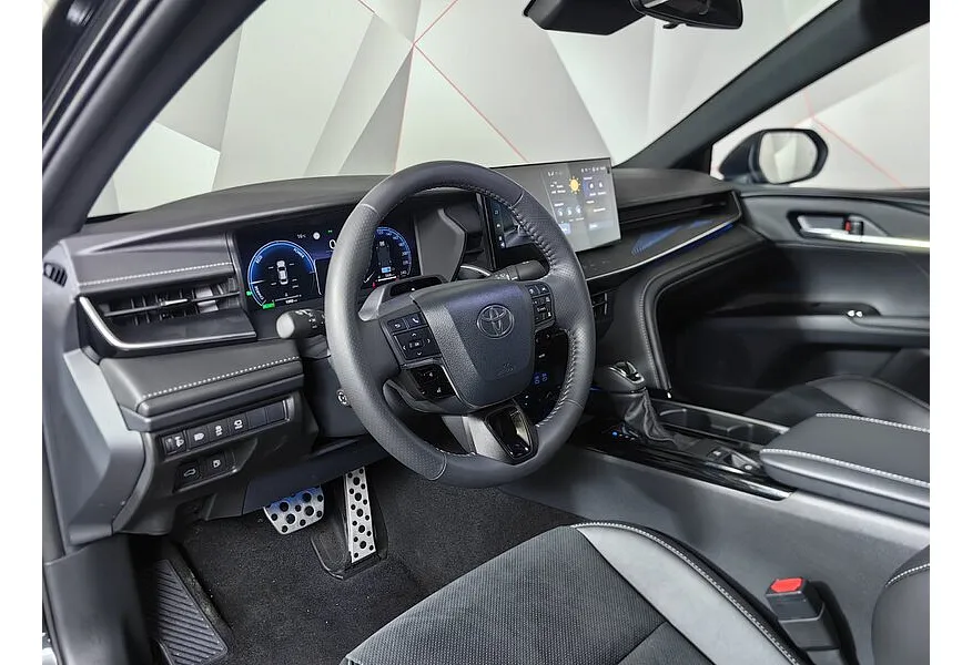 Toyota Camry 2.0h CVT (197 л.с.) Sport Plus Черный в АВИЛОН. Слайд №19