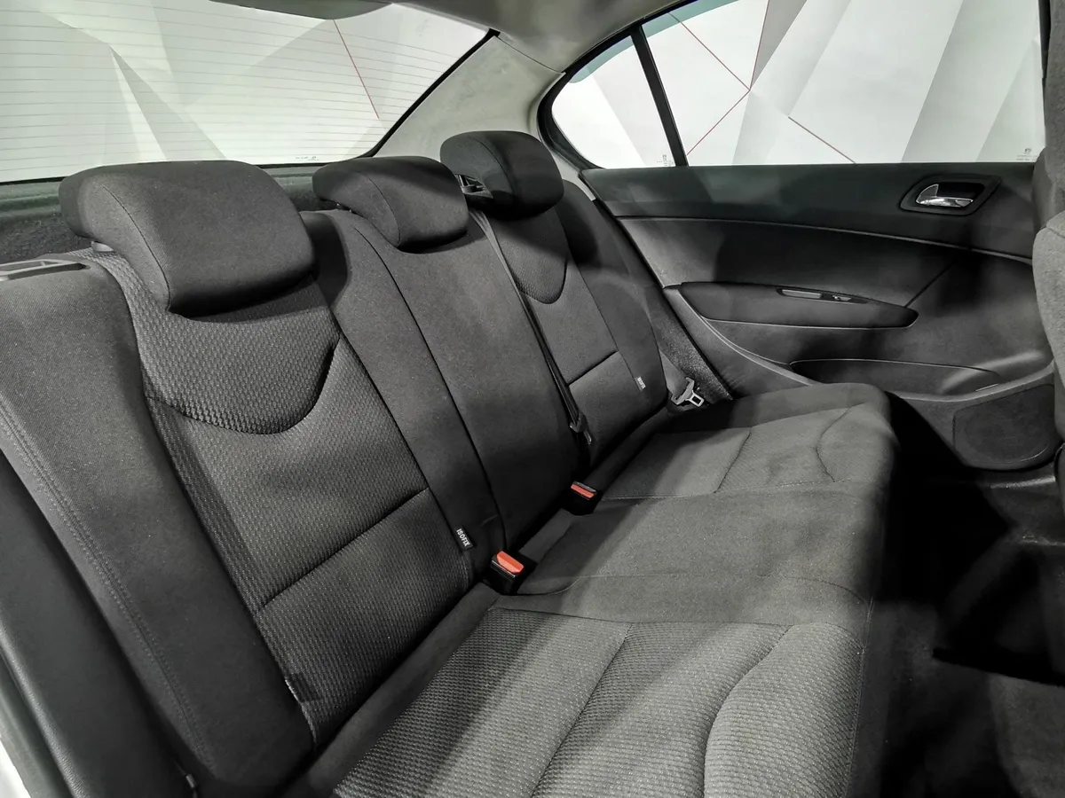Peugeot 408 1.6 VTi AT (120 л.с.) Серебристый в АВИЛОН. Слайд №16