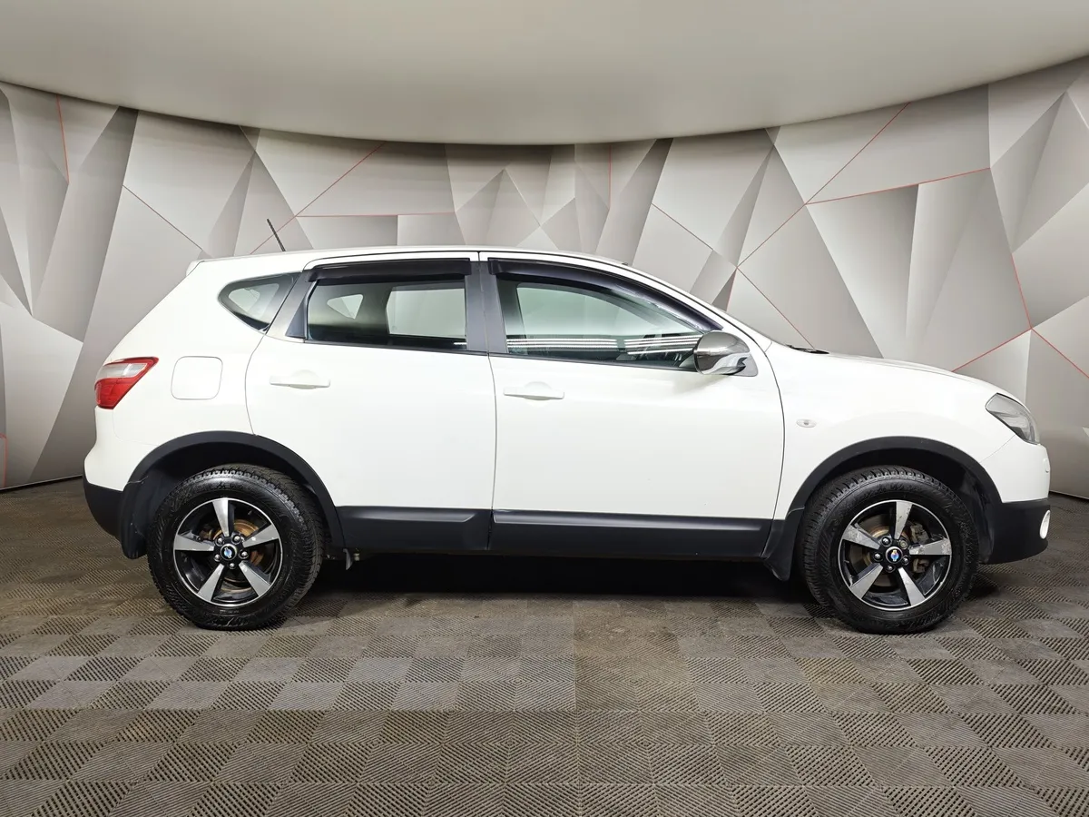 Nissan Qashqai 1.6 MT FWD (114 л.с.) Белый в АВИЛОН. Слайд №6