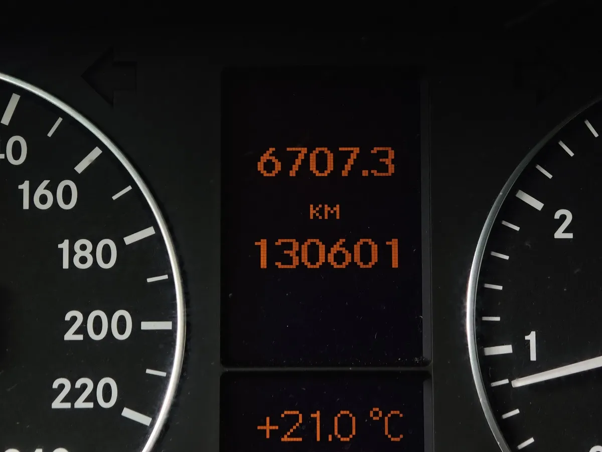 Mercedes-Benz A-Класс A 180 Autotronic (116 л.с.) Красный в АВИЛОН. Слайд №18
