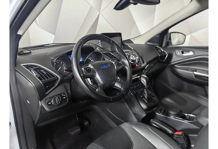 Ford Kuga 2.5 AT (150 л.с.) Titanium Белый в АВИЛОН. Слайд №10