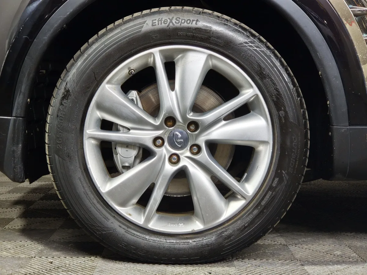 Infiniti FX-Series FX30 D AT AWD (238 л.с.) Черный в АВИЛОН. Слайд №9
