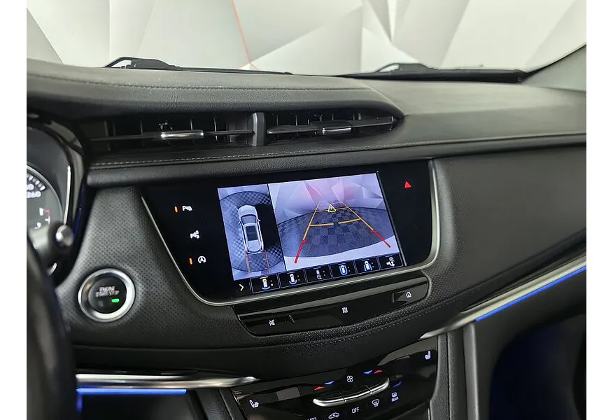 Cadillac XT5 2.0T АТ AWD (200 л.с.) Premium Luxury Белый в АВИЛОН. Слайд №24