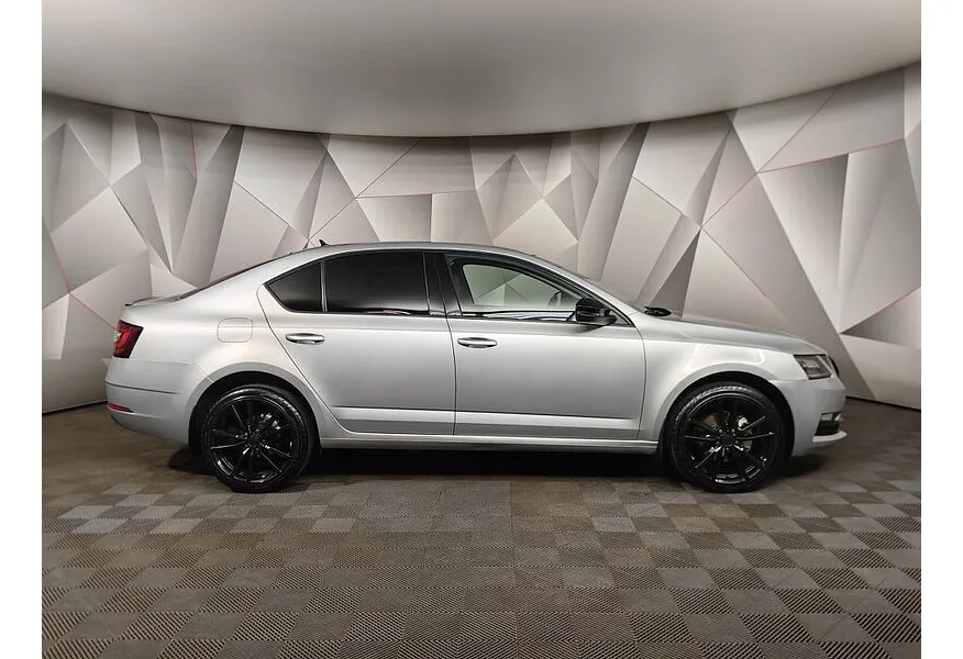 Skoda Octavia 1.4 TSI DSG (150 л.с.) Ambition Серебристый в АВИЛОН. Слайд №4
