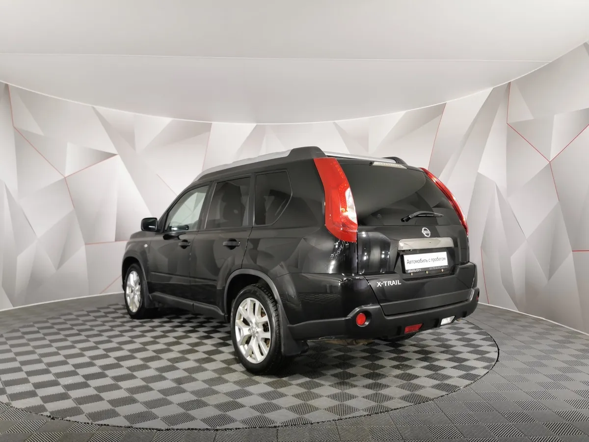 Nissan X-Trail 2.0 CVT AWD (141 л.с.) Черный в АВИЛОН. Слайд №4