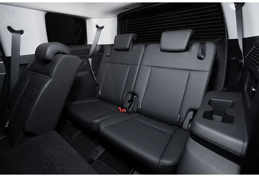 Hyundai Santa Fe 2.0 AT 4WD 7 seats (247 л.с.) Connoisseur Ultra Белый в АВИЛОН. Слайд №9