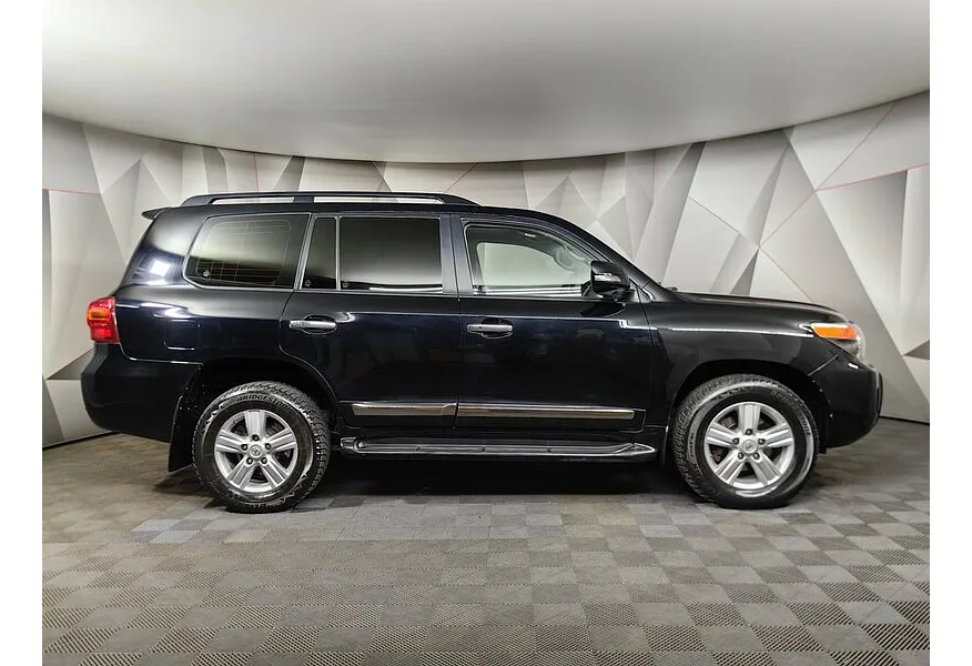 Toyota Land Cruiser 4.5 Twin-Turbo D AT 4WD (5 мест) (235 л.с.) Престиж Черный в АВИЛОН. Слайд №6