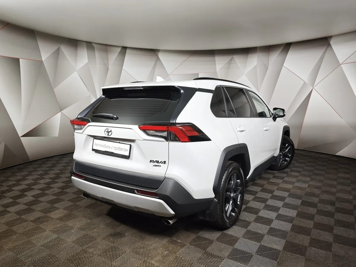 Toyota RAV4 2.0i CVT AWD (171 л.с.) Fashion Plus Белый в АВИЛОН. Слайд №2
