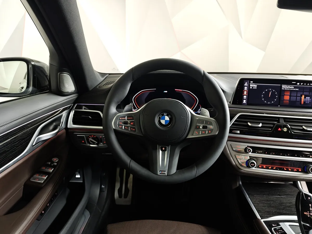 BMW 7 серия 730d xDrive Steptronic (249 л.с.) Base Локальная сборка Черный в АВИЛОН. Слайд №15