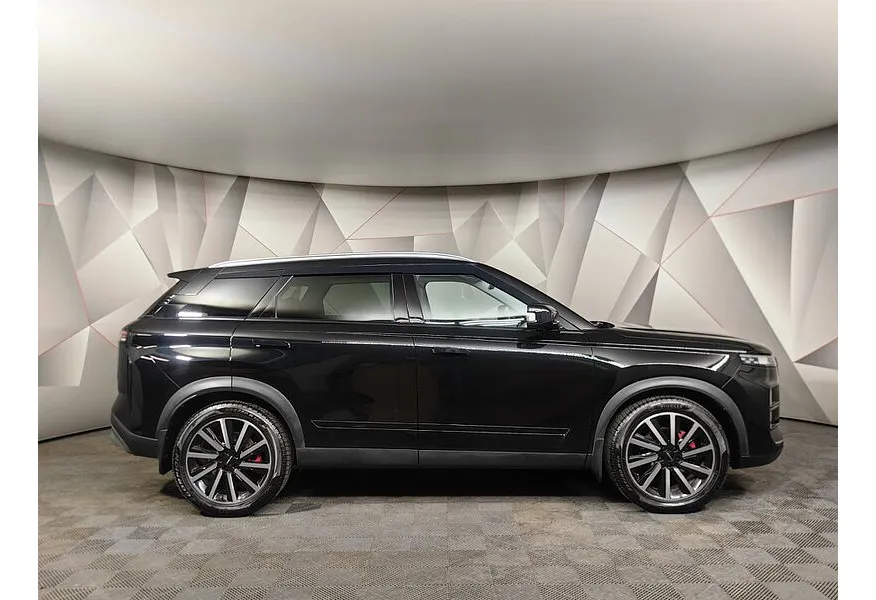 Jaecoo J7 1.6T 7DCT 2WD (186 л.с.) Ultimate Черный в АВИЛОН. Слайд №6