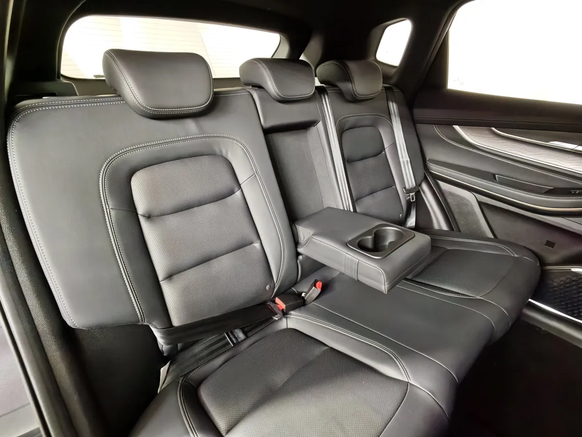 EXEED LX 1.5T CVT (147 л.с.) Business Серый в АВИЛОН. Слайд №16