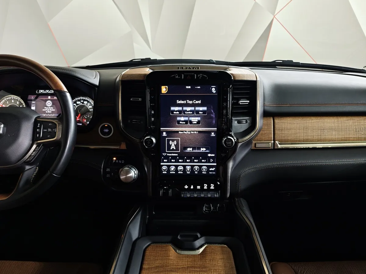 Dodge Ram 5.7 AT 4WD (396 л.с.) Белый в АВИЛОН. Слайд №15
