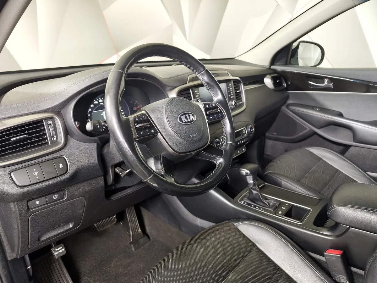 Kia Sorento 3.5 AT AWD (249 л.с.) Prestige Белый в АВИЛОН. Слайд №19