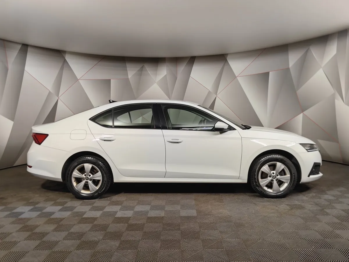 Skoda Octavia 1.4 AT FWD (150 л.с.) Белый в АВИЛОН. Слайд №6