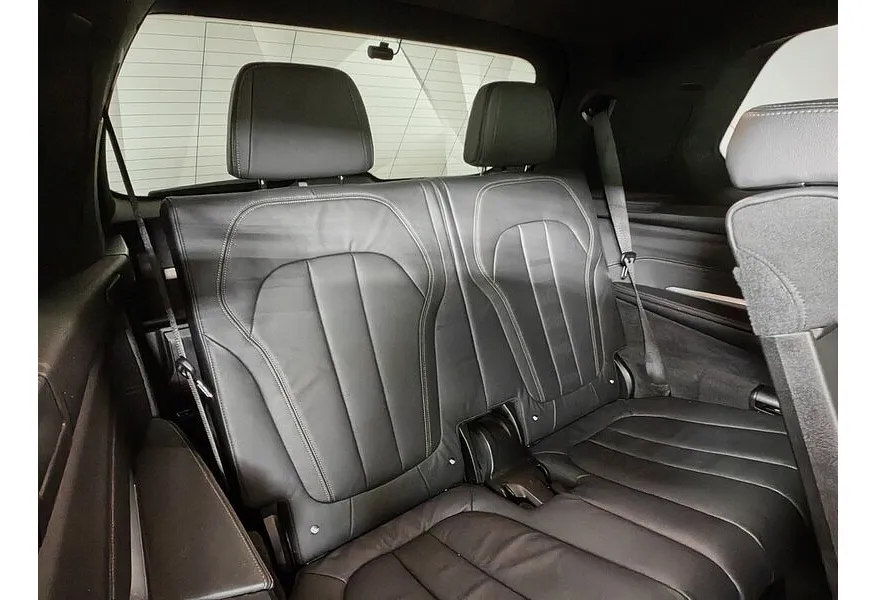 BMW X7 xDrive30d Steptronic (249 л.с.) Серый в АВИЛОН. Слайд №24 BMW X7 xDrive30d Steptronic (249 л.с.) Серый в АВИЛОН. Слайд №24