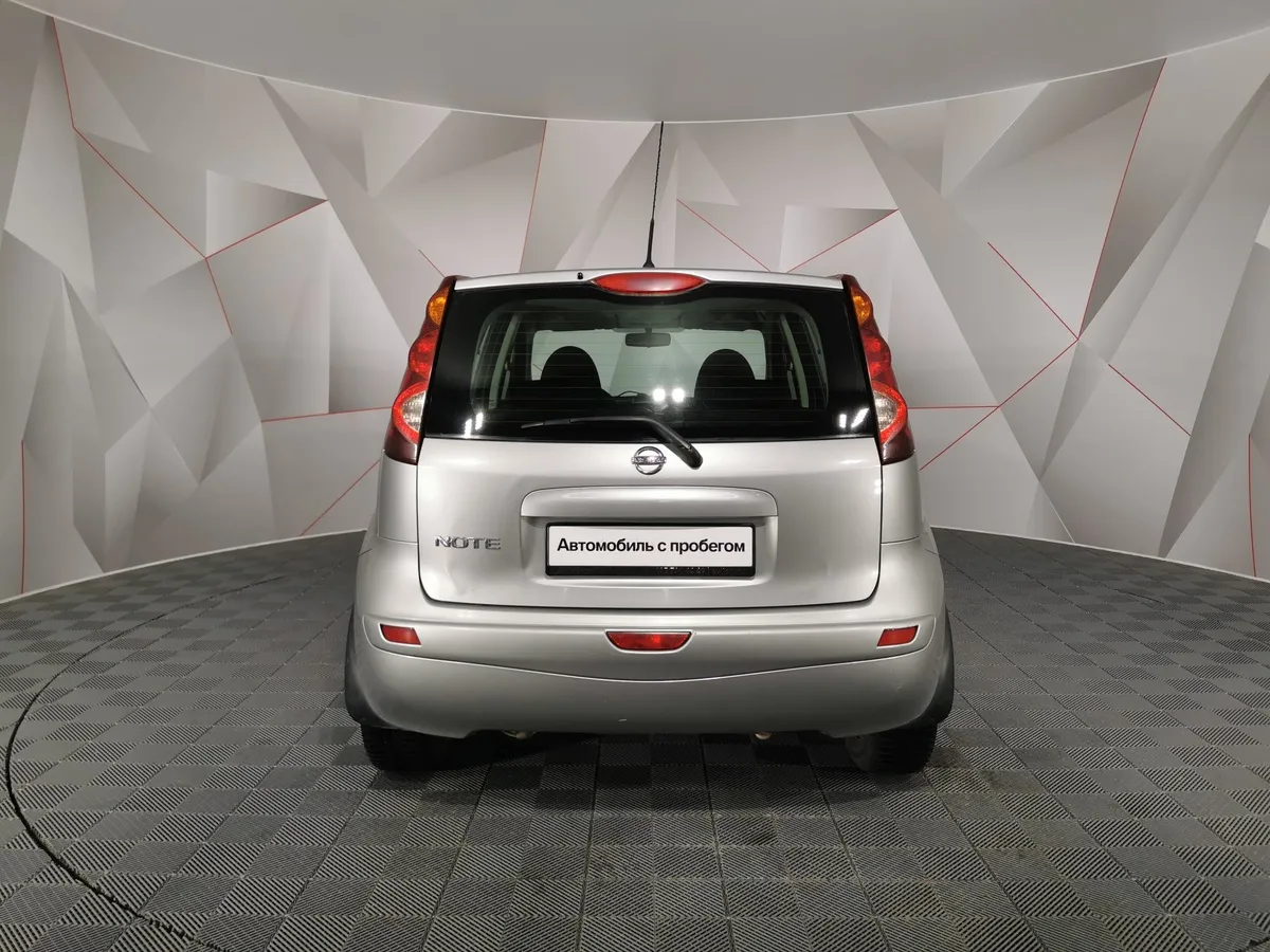 Nissan Note 1.6 MT (110 л.с.) Comfort Серебристый в АВИЛОН. Слайд №8