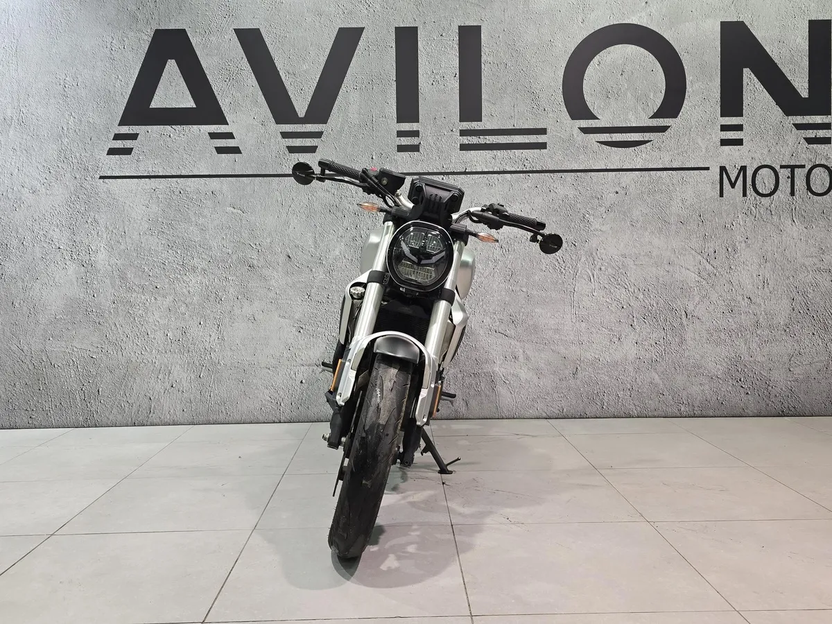VOGE 350AC 322 см³ (41 л.с.) Серый в АВИЛОН. Слайд №5