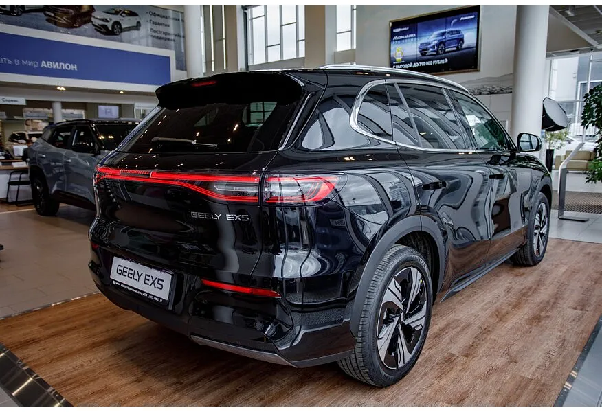 Geely EX5 AT (218 л.с.) Max Черный в АВИЛОН. Слайд №7