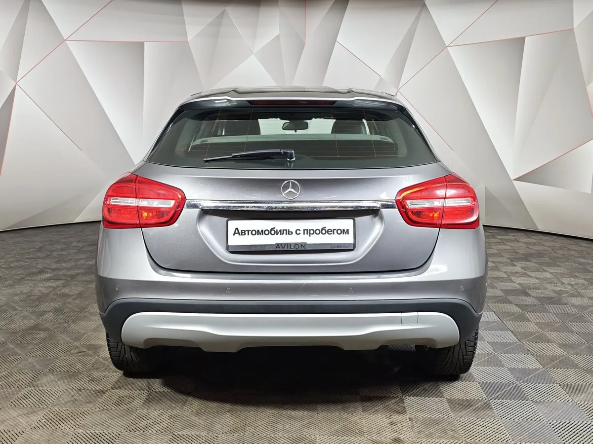 Mercedes-Benz GLA 200 7G-DCT (150 л.с.) Особая серия Серый в АВИЛОН. Слайд №8