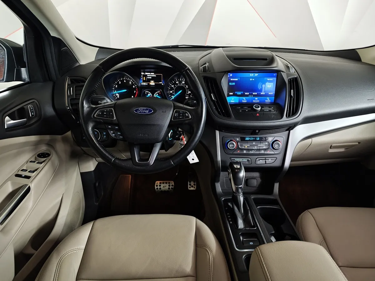 Ford Escape 1.5 EcoBoost AT (182 л.с.) Серый в АВИЛОН. Слайд №19