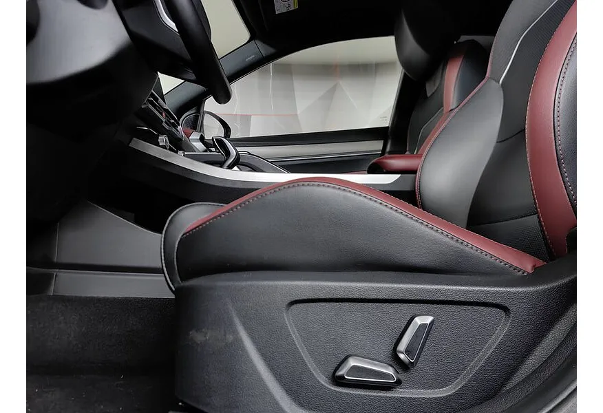 Geely Coolray 1.5T 7DCT 2WD (150 л.с.) Flagship Серый в АВИЛОН. Слайд №21