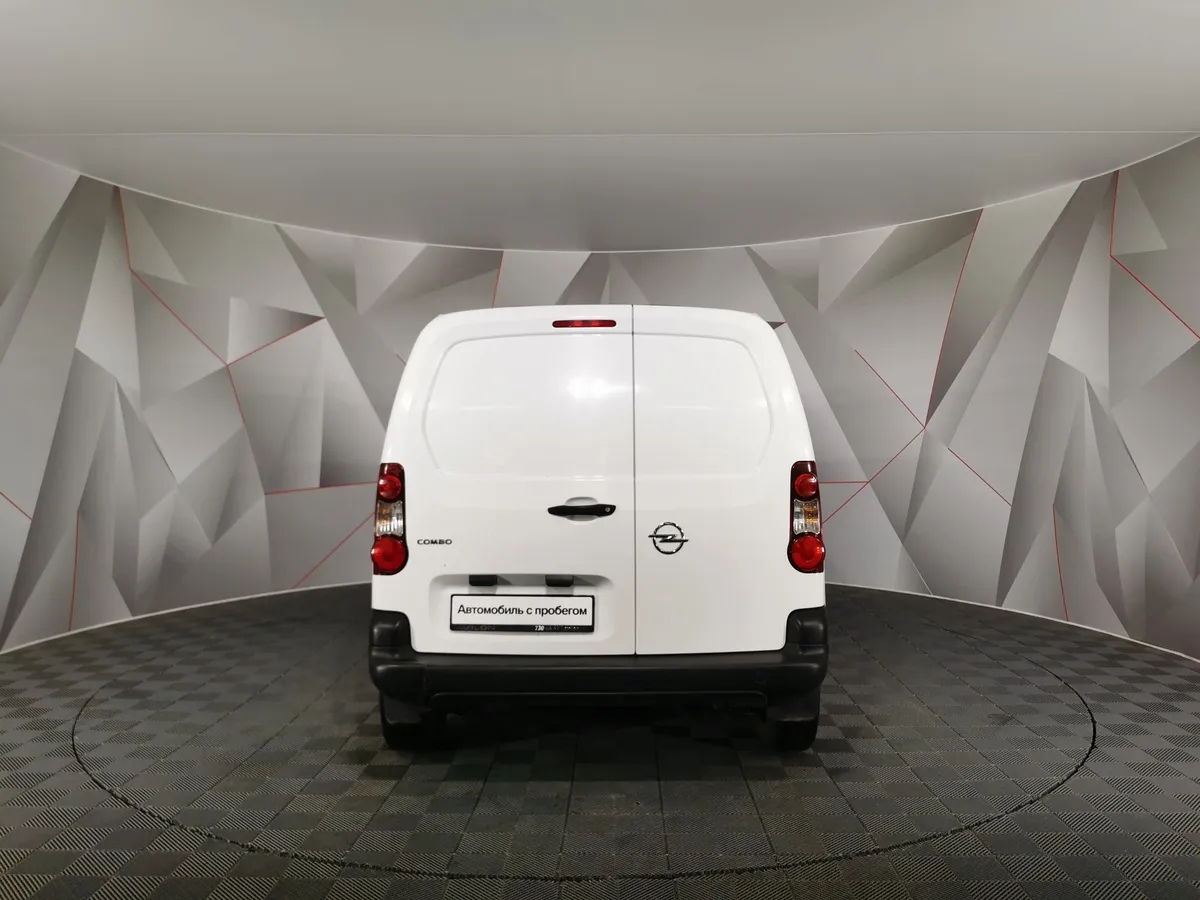 Opel Combo 1.4 MT (90 л.с.) Белый в АВИЛОН. Слайд №8