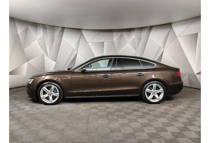 Audi A5 2.0 TFSI S tronic quattro (225 л.с.) Коричневый в АВИЛОН. Слайд №5