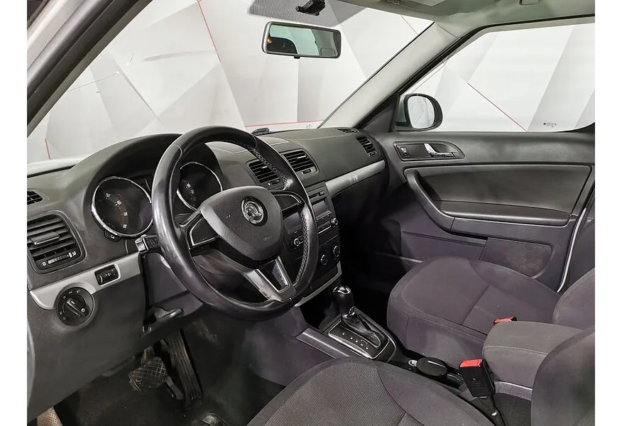 Skoda Yeti 1.2 TSI DSG (105 л.с.) Active Белый в АВИЛОН. Слайд №19