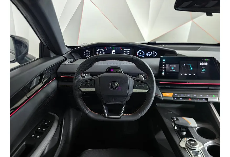 Changan UNI-V 1.5 AMT (181 л.с.) DLX Серый в АВИЛОН. Слайд №20