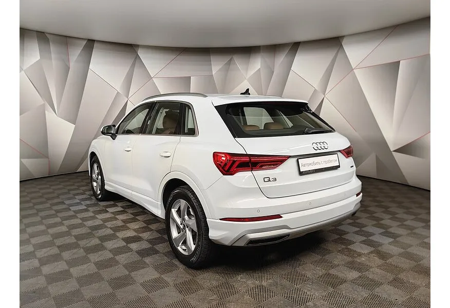 Audi Q3 2.0 TFSI S-tronic quattro (180 л.с.) Design Белый в АВИЛОН. Слайд №4