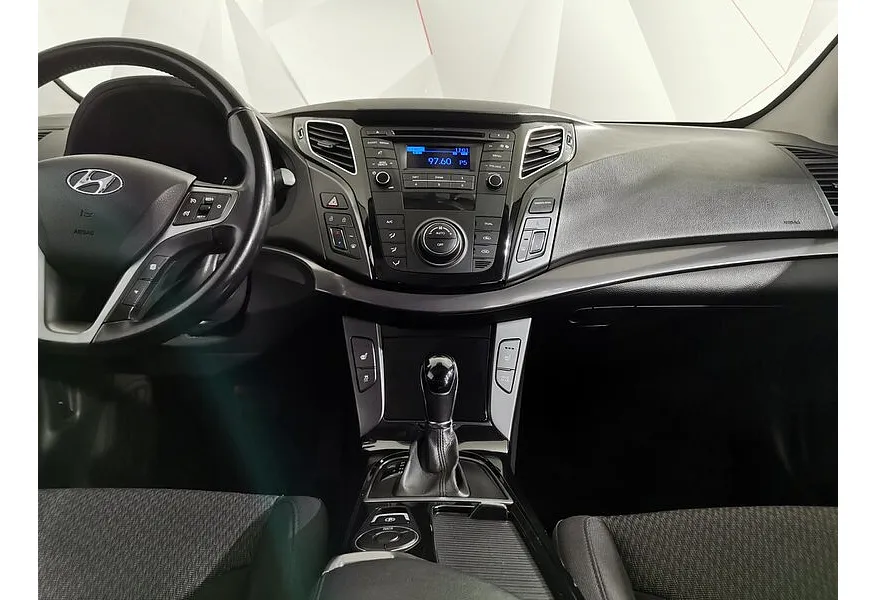 Hyundai i40 2.0 AT (150 л.с.) Comfort Серый в АВИЛОН. Слайд №15