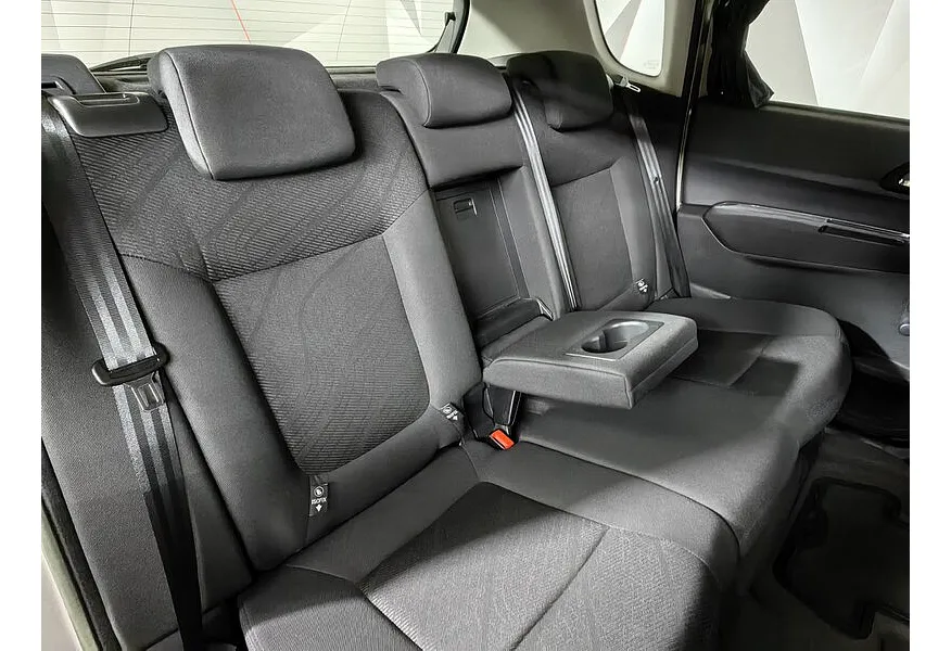 Peugeot 3008 1.6 e-HDi ETG (115 л.с.) Бежевый в АВИЛОН. Слайд №17