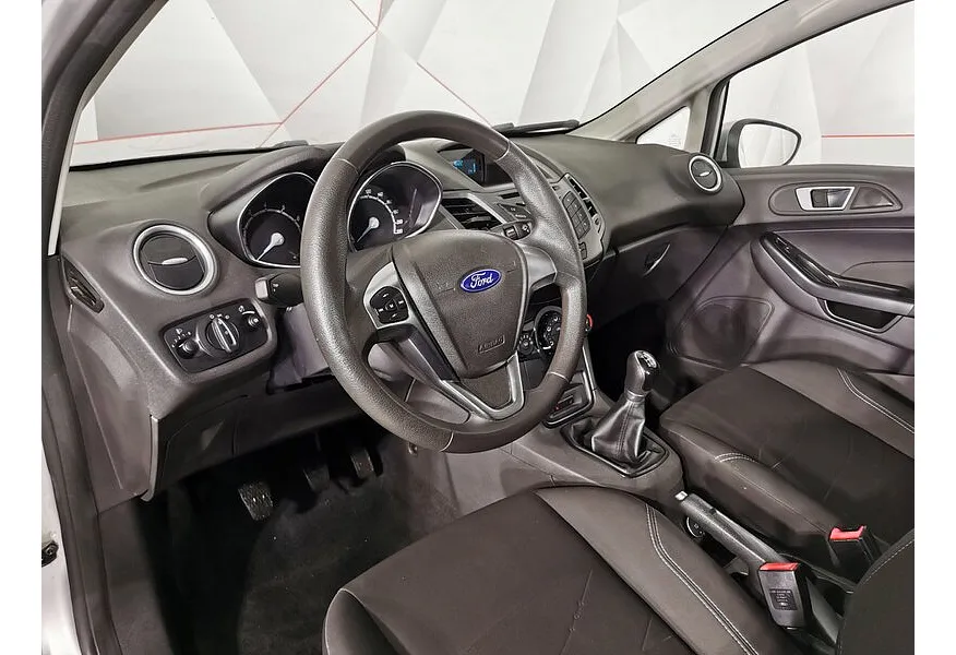 АВИЛОН - Ford Fiesta 1.6 Ti-VCT MT (105 л.с.) Trend Серебристый - slide 10