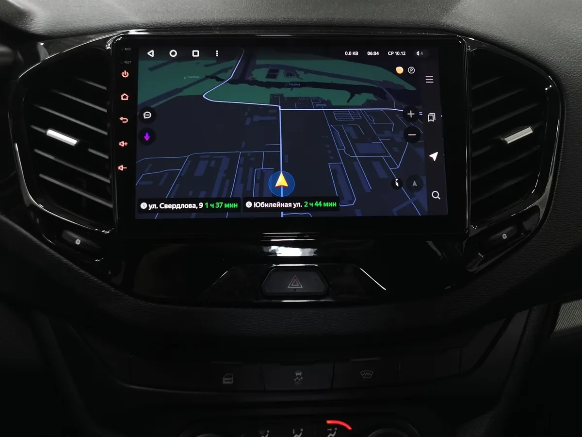 ВАЗ (Lada) Vesta 1.6 CVT (113 л.с.) Luxe Multimedia Серый в АВИЛОН. Слайд №19