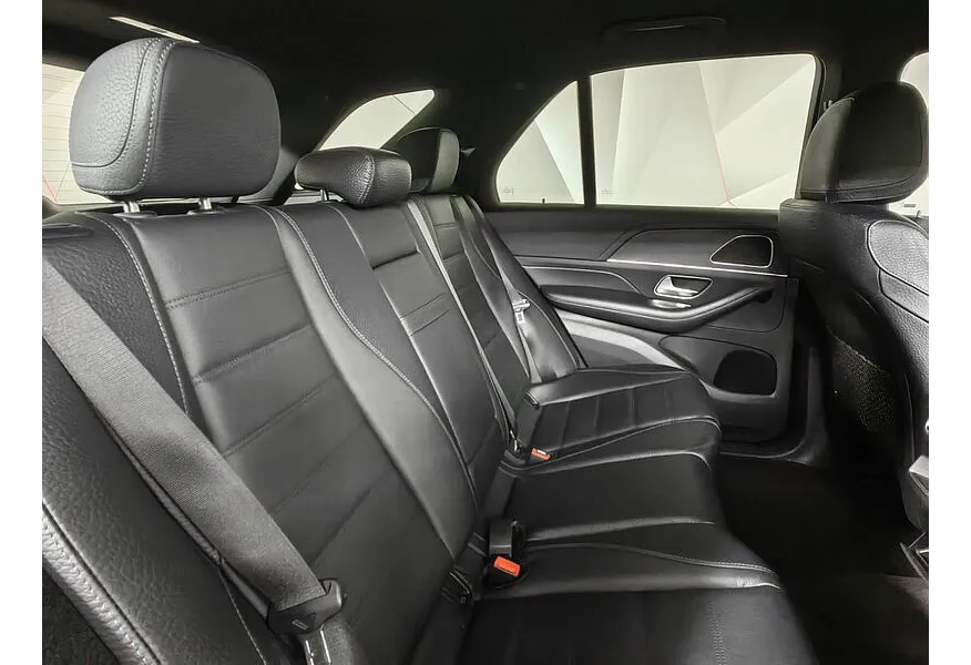 Mercedes-Benz GLE 300 d 4MATIC 9G-TRONIC (245 л.с.) Sport Белый в АВИЛОН. Слайд №16