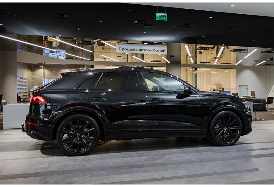 Audi Q8 3.0 TDI Tiptronic quattro (286 л.с.) Черный в АВИЛОН. Слайд №4