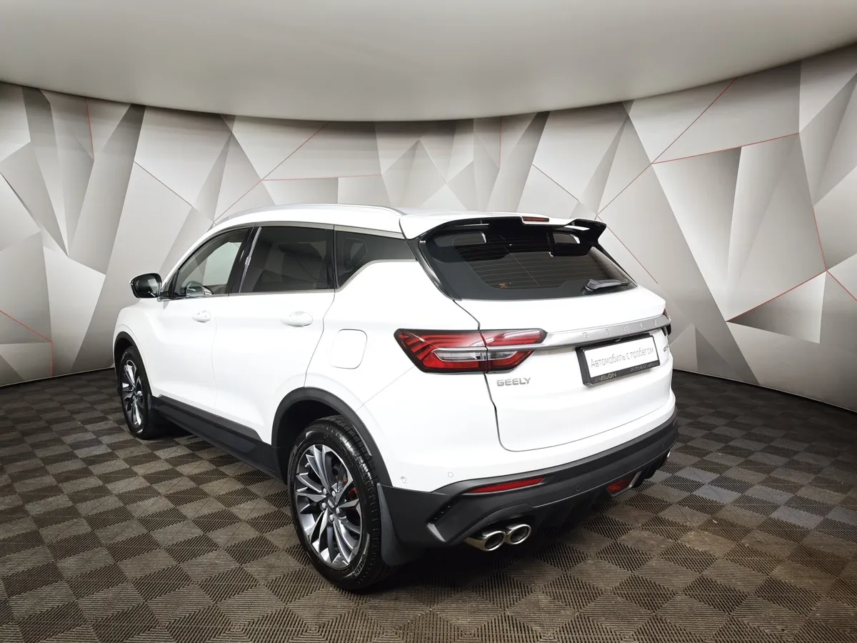 Geely Coolray 1.5T 7DCT 2WD (150 л.с.) Flagship Sport Белый в АВИЛОН. Слайд №4