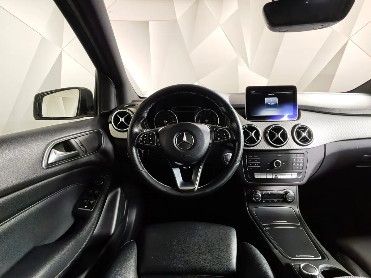 Mercedes-Benz B-Класс B 180 MT (122 л.с.) Коричневый в АВИЛОН. Слайд №19