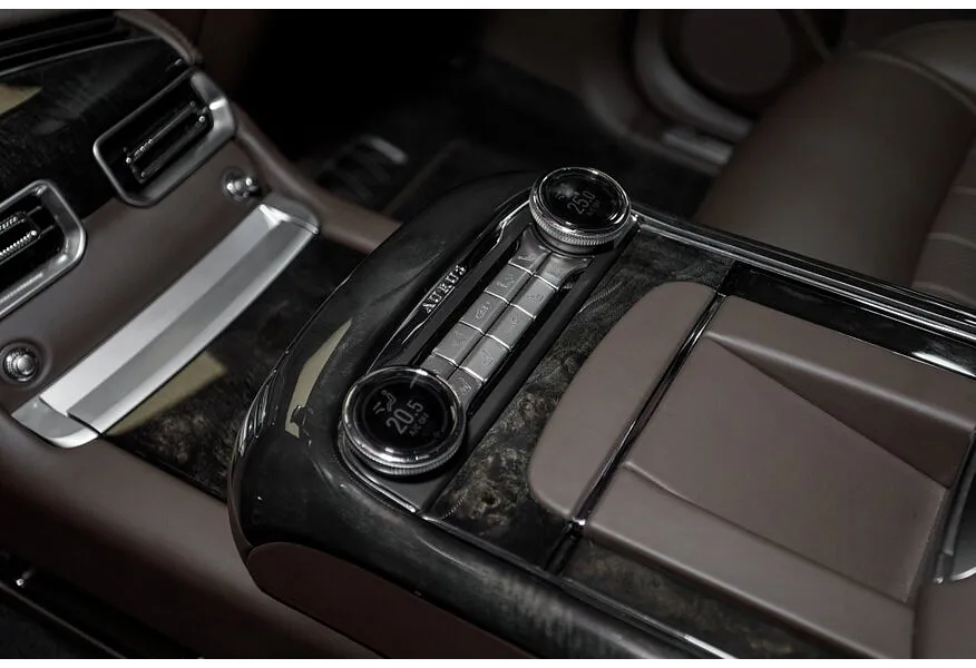 AURUS Komendant 4.4 AWD AT (598 л.с.) Черный в АВИЛОН. Слайд №13