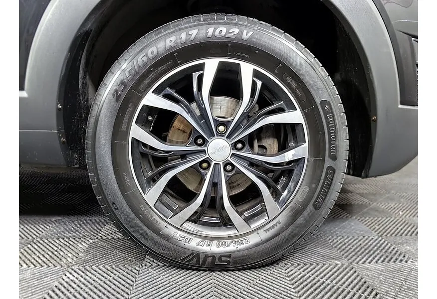 АВИЛОН - Chevrolet Captiva 2.4 MT (5 мест) (167 л.с.) LT Черный - slide 18